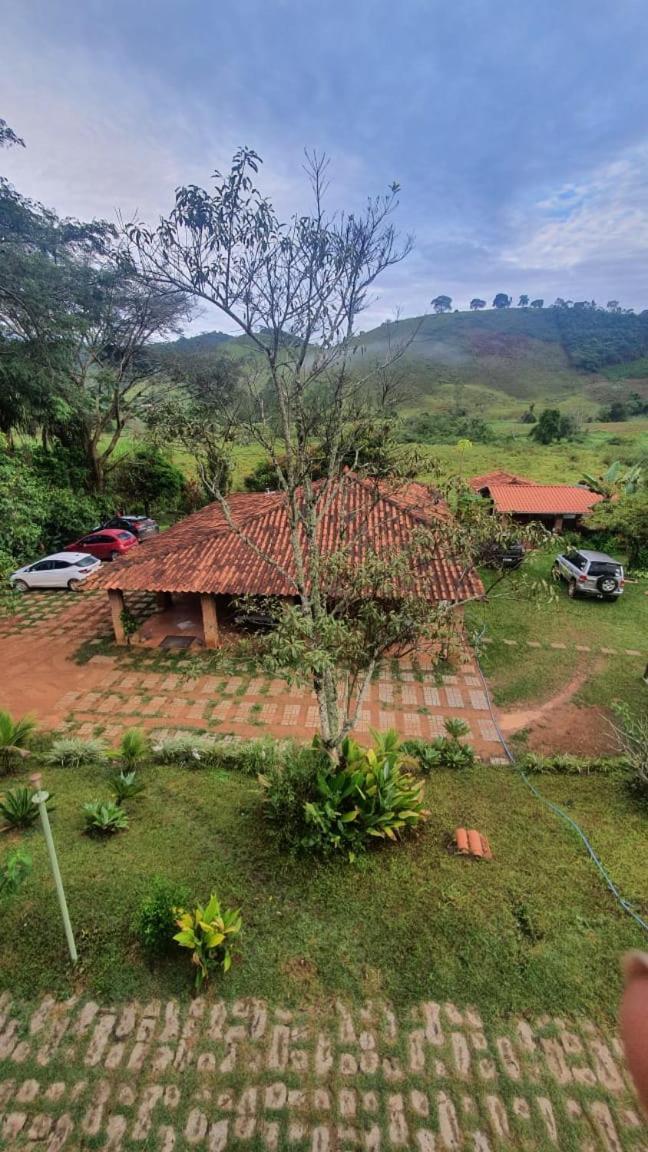 Pousada Chalés dos Montes Santana dos Montes Exterior foto